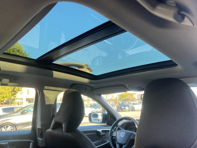 VOLVO XC60 usata, con Volante multifunzione