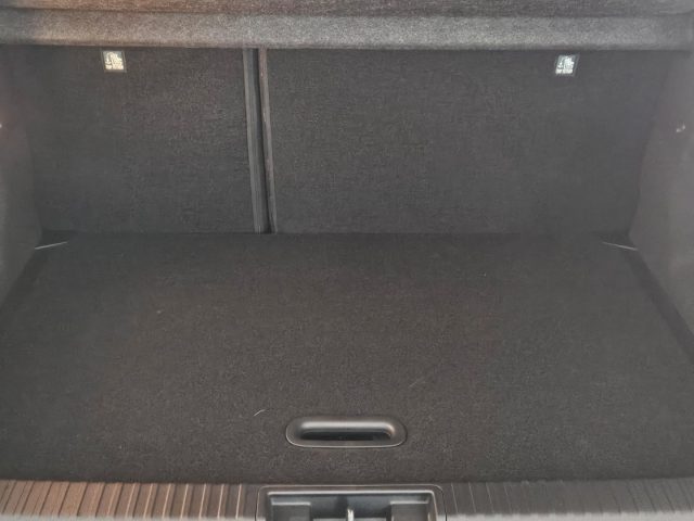 RENAULT Captur usata, con Fari Xenon