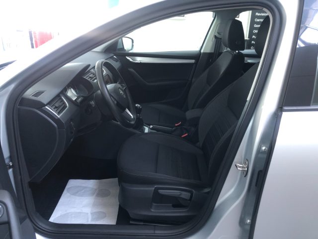 SKODA Octavia usata, con Volante in pelle