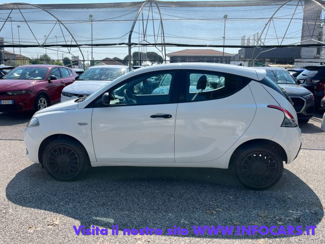 LANCIA Ypsilon usata, con ESP