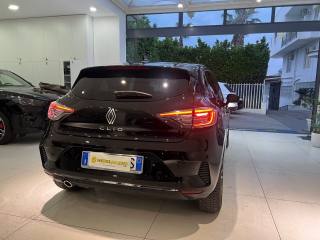 RENAULT Clio usata, con Autoradio