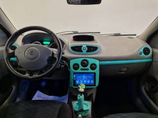 RENAULT Clio usata, con Chiusura centralizzata