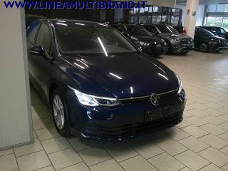 VOLKSWAGEN Golf usata, con USB