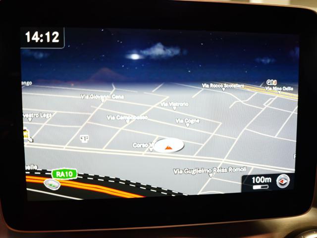 MERCEDES-BENZ CLA 220 usata, con Controllo automatico clima
