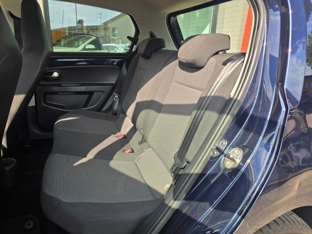 VOLKSWAGEN up! usata 39