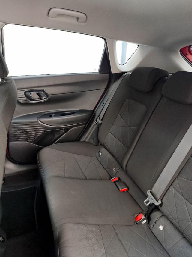 HYUNDAI Bayon usata, con Specchietti laterali elettrici