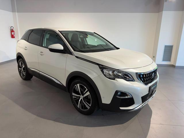 PEUGEOT 3008 usata, con Airbag