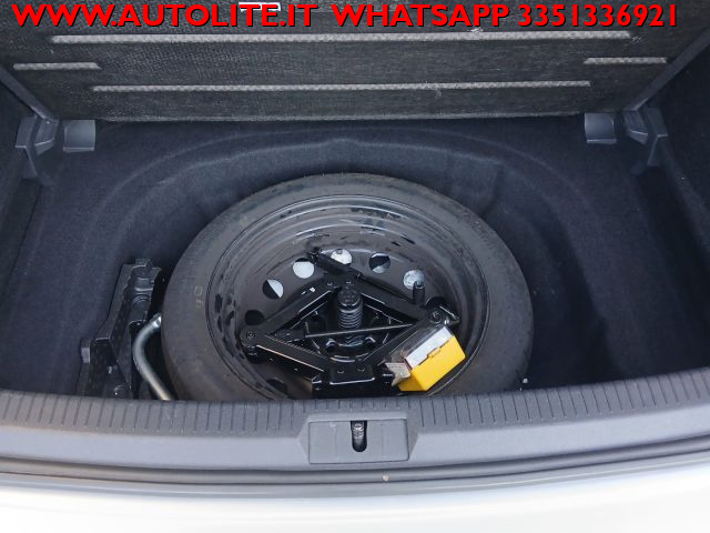 VOLKSWAGEN Golf usata, con Bracciolo