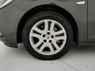 OPEL Astra usata, con Cerchi in lega