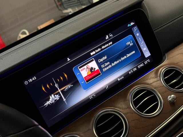 MERCEDES-BENZ E 220 usata, con USB