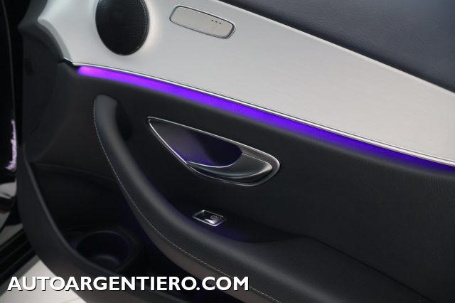 MERCEDES-BENZ E 200 usata, con Airbag posteriore