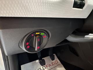 VOLKSWAGEN up! usata, con Luci diurne LED