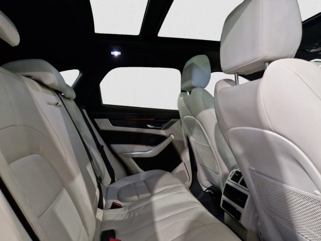 JAGUAR F-Pace usata, con Alzacristalli elettrici