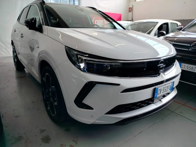 OPEL Grandland usata, con Interni in pelle