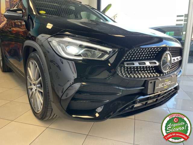 MERCEDES-BENZ GLA 200 usata, con Luci diurne LED