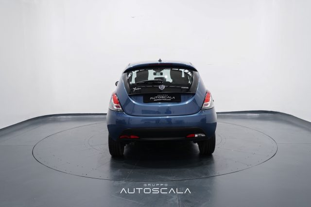 LANCIA Ypsilon usata, con Autoradio