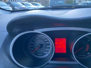 MITSUBISHI Outlander usata, con Bracciolo