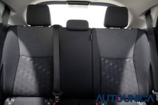 TOYOTA Yaris usata, con Fari full-led