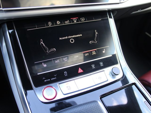 AUDI SQ8 usata, con Volante multifunzione