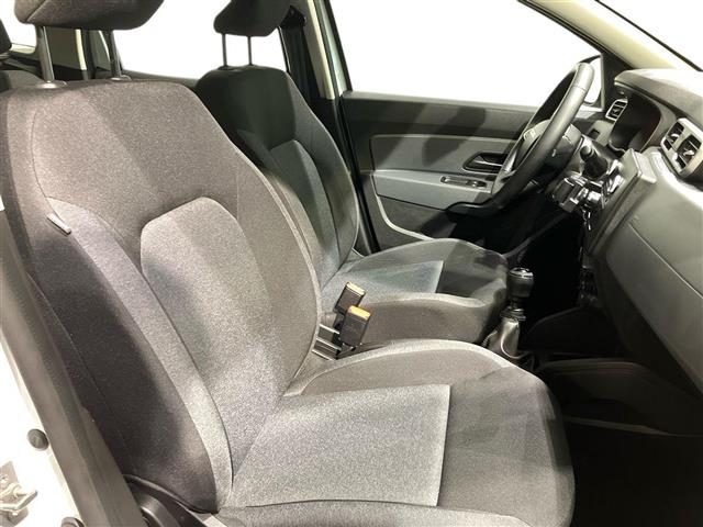 DACIA Duster usata 10