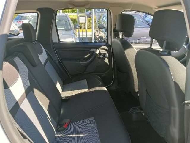 DACIA Duster usata, con USB
