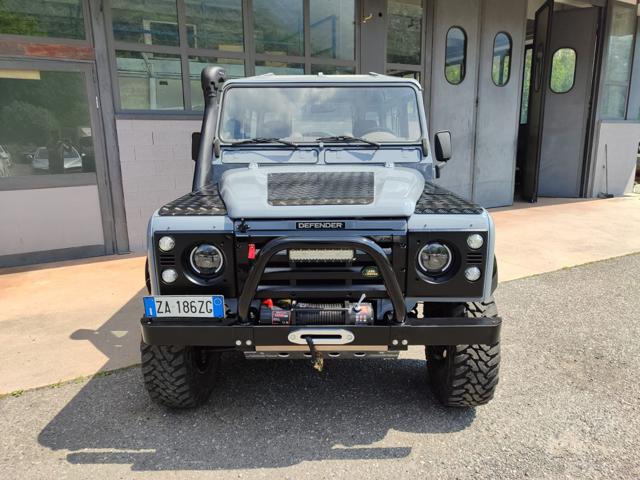 LAND ROVER Defender usata, con Fendinebbia