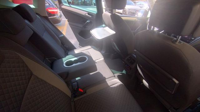 VOLKSWAGEN Tiguan usata, con Sensore di luce
