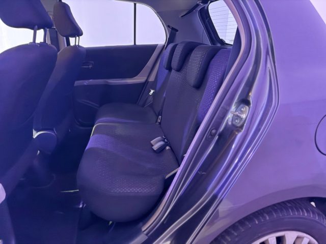 TOYOTA Yaris usata 4