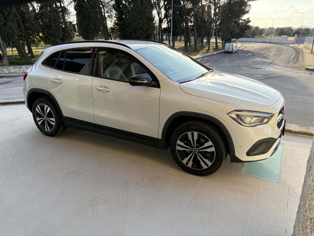 MERCEDES-BENZ GLA 180 usata, con Airbag laterali