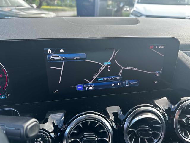 MERCEDES-BENZ GLA 200 usata, con Park Distance Control