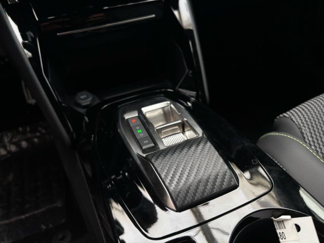 PEUGEOT 2008 usata, con Fari Xenon