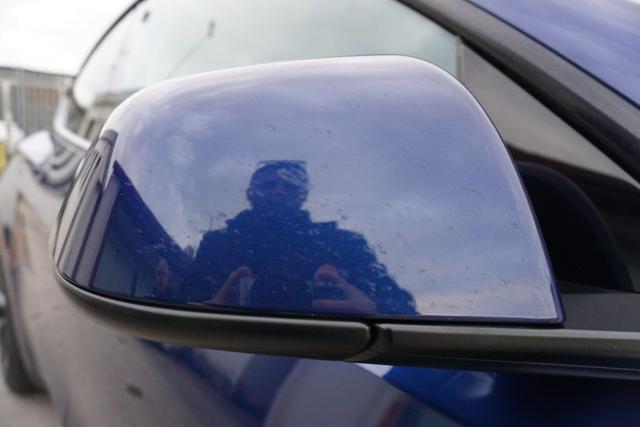 TESLA Model Y usata, con Specchietti laterali elettrici