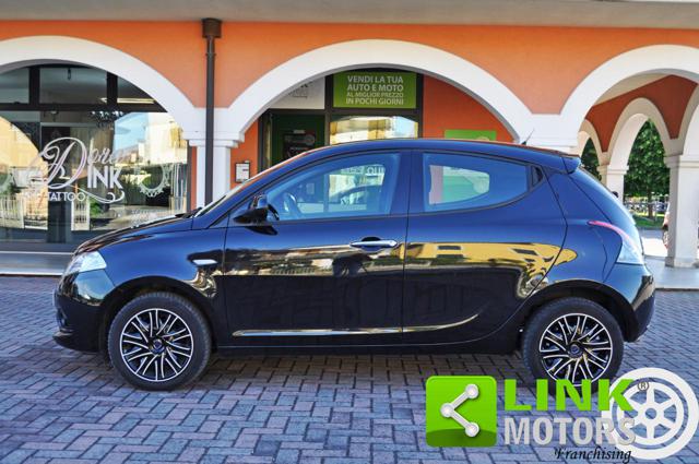 LANCIA Ypsilon usata, con Airbag