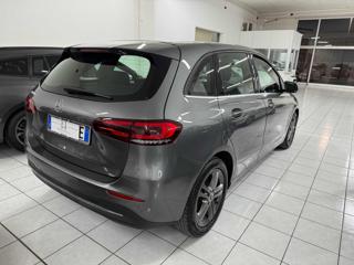MERCEDES-BENZ B 180 usata, con Controllo automatico clima
