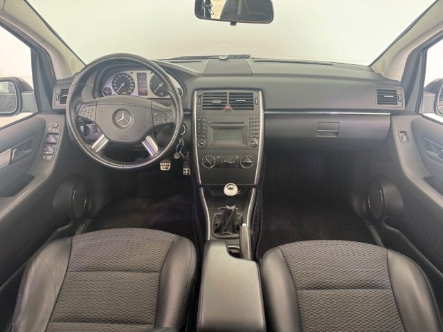 MERCEDES-BENZ B 180 usata 13