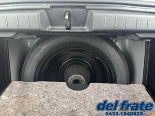 TOYOTA Yaris usata, con Specchietti laterali elettrici