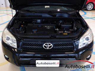 TOYOTA RAV 4 usata, con Sensori di parcheggio posteriori