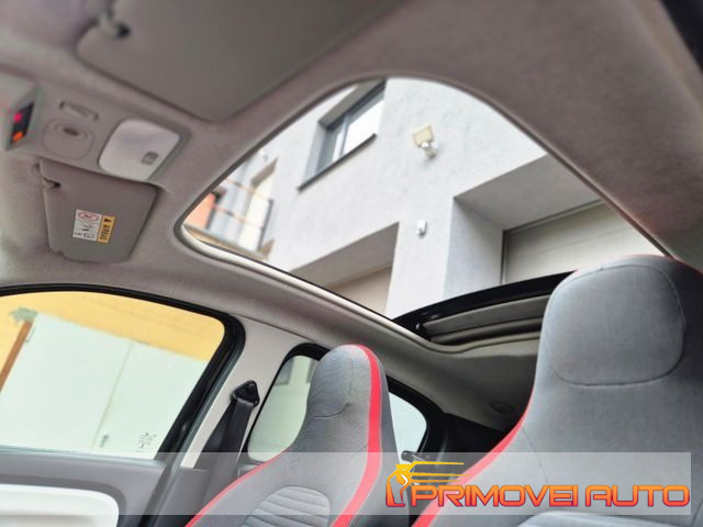 RENAULT Twingo usata 12