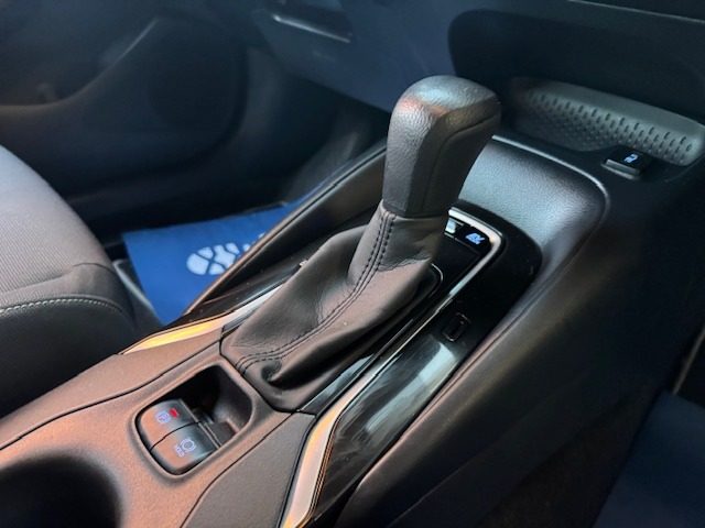TOYOTA Corolla usata, con Controllo automatico clima
