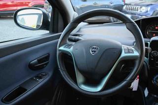 LANCIA Ypsilon usata, con Fendinebbia