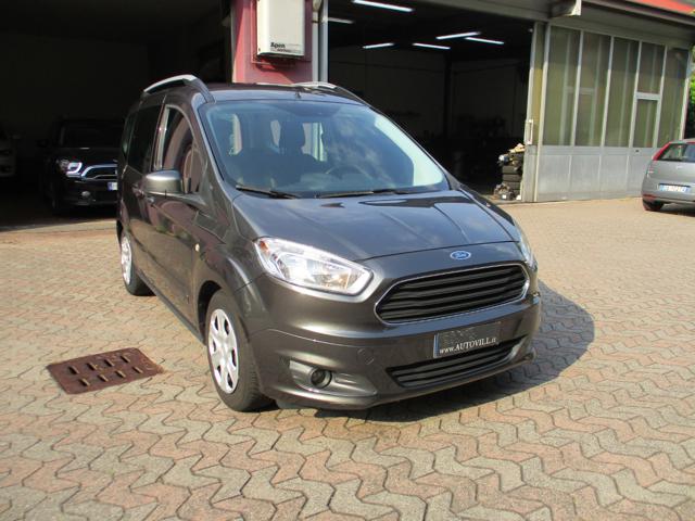 FORD Tourneo Courier usata, con Fendinebbia