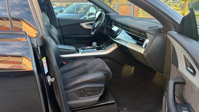 AUDI Q8 usata, con Frenata d