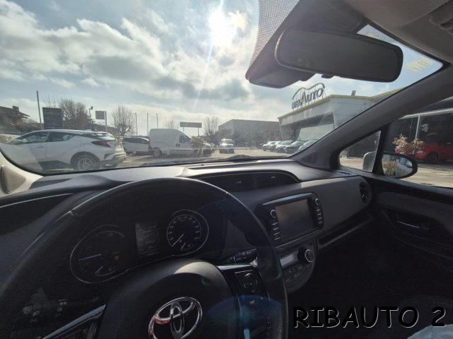 TOYOTA Yaris usata, con MP3