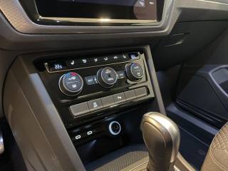 VOLKSWAGEN Touran usata, con Gancio traino