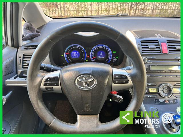 TOYOTA Auris usata, con Park Distance Control
