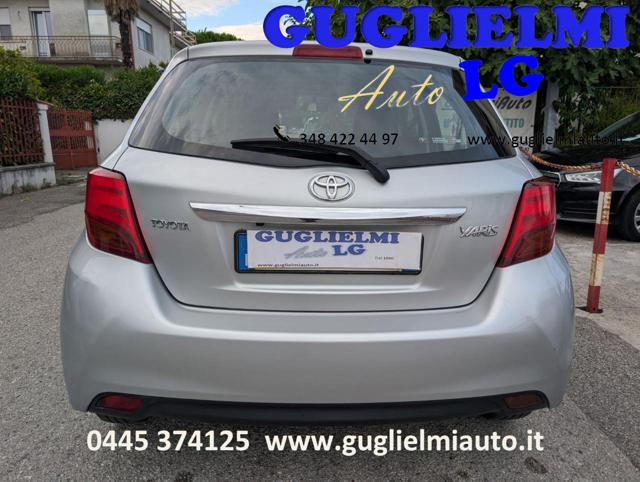 TOYOTA Yaris usata, con ESP