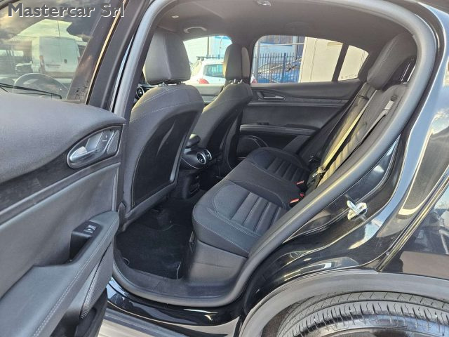 ALFA ROMEO Stelvio usata, con Volante in pelle