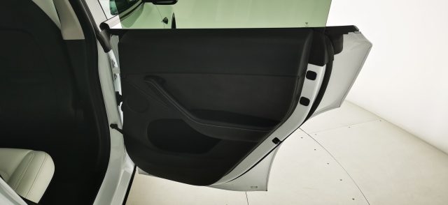 TESLA Model Y usata, con Sensori di parcheggio anteriori