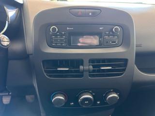 RENAULT Clio usata, con Specchietti laterali elettrici