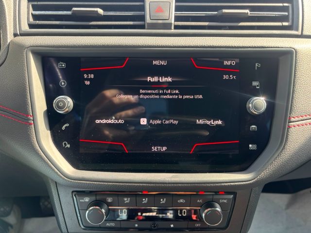 SEAT Arona usata, con USB